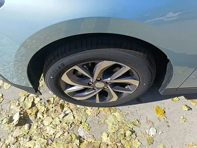 Buick Velite 6 — Фото автомобиля 22
