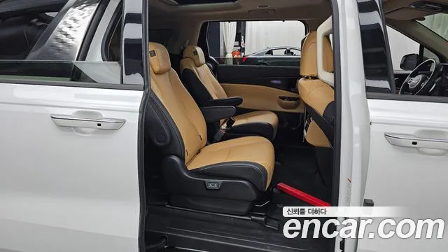 Kia Carnival 4th Gen — Фото автомобиля 17