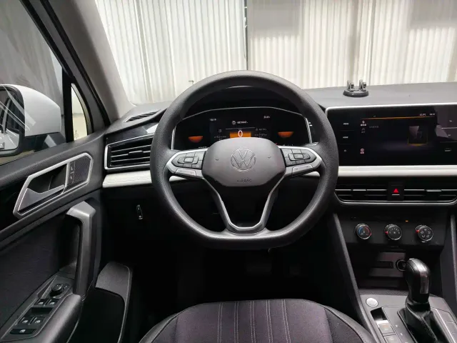 Volkswagen Tiguan L — Фото автомобиля 14