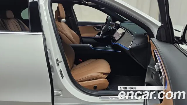 Mercedes-Benz E-Class — Фото автомобиля 11