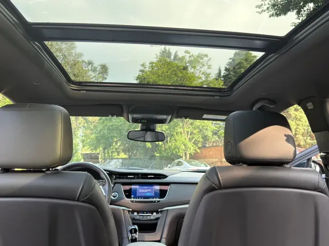Cadillac XT5 — Фото автомобиля 11