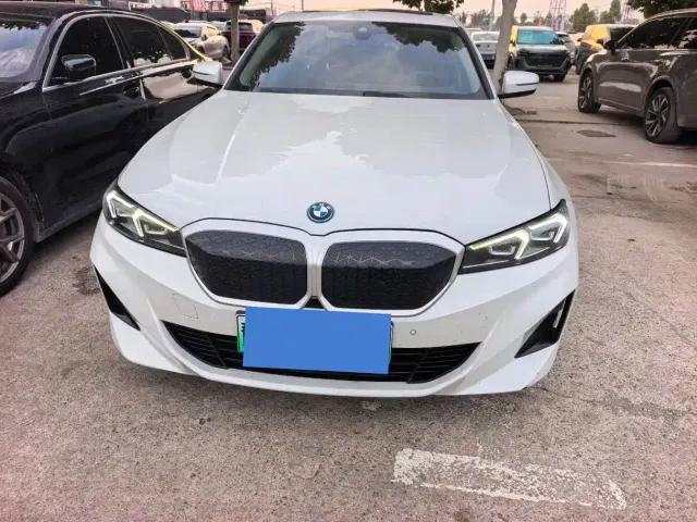 BMW i3 — Фото автомобиля 2