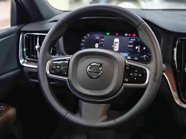 Volvo S60 — Фото автомобиля 13