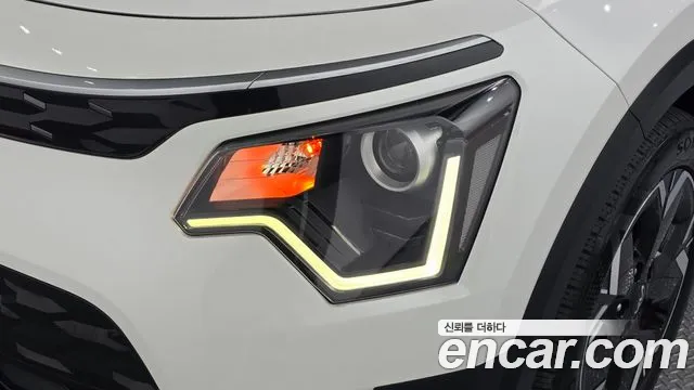 Kia Niro — Фото автомобиля 7