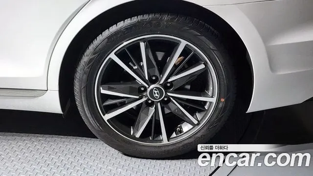 Hyundai Grandeur Новый Grandeur IG — Фото автомобиля 21