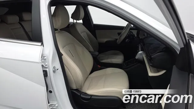Hyundai Kona SX2 — Фото автомобиля 15