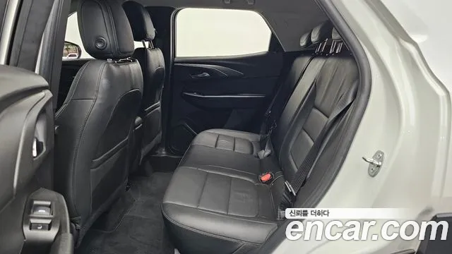 Chevrolet Trailblazer — Фото автомобиля 12