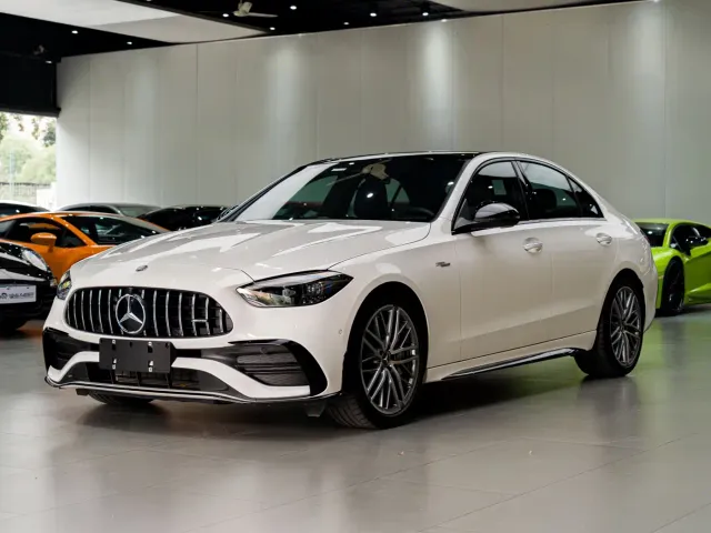 Фотография автомобиля — Mercedes-Benz C-Class AMG