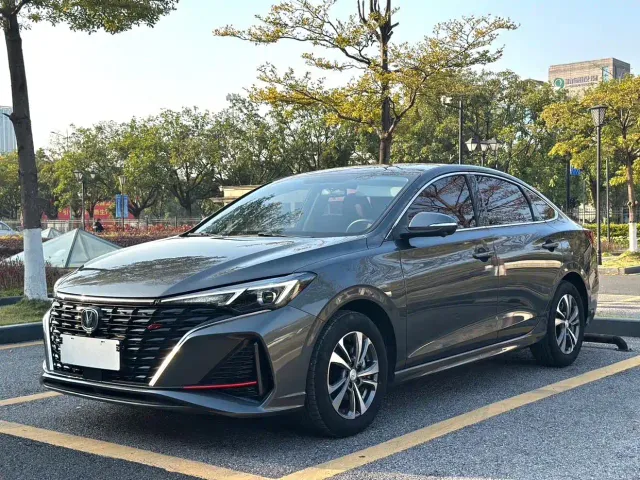 Фотография автомобиля — Changan Eado