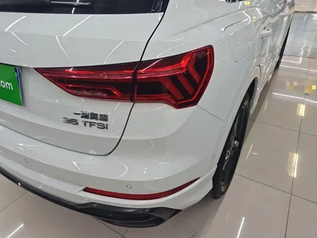 Audi Q3 — Фото автомобиля 7