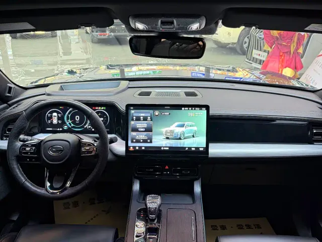 GAC Trumpchi GS8 — Фото автомобиля 6