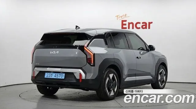 Kia EV3 — Фото автомобиля 2