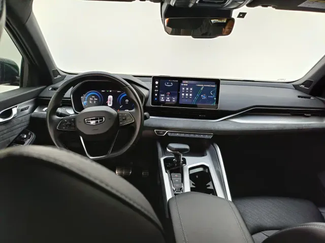 Geely Xingrui — Фото автомобиля 8