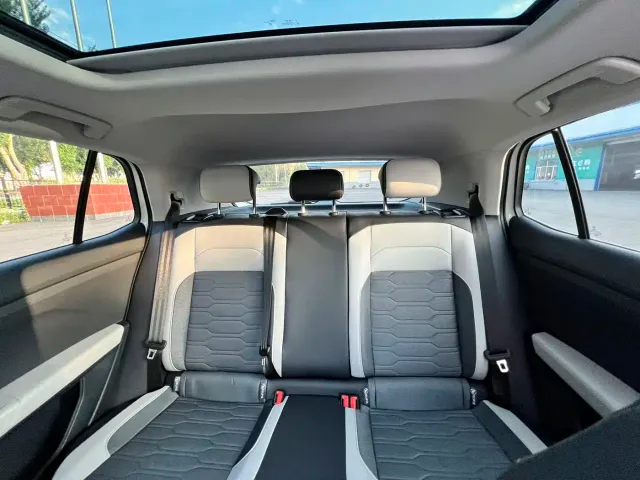 Volkswagen Tharu — Фото автомобиля 15