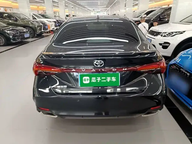 Toyota Avalon — Фото автомобиля 5