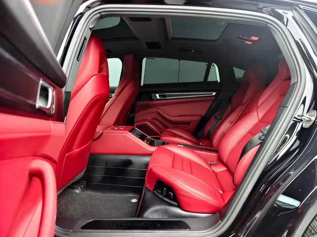Porsche Panamera — Фото автомобиля 12