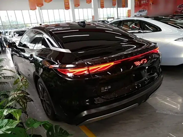 BYD Han L — Фото автомобиля 4