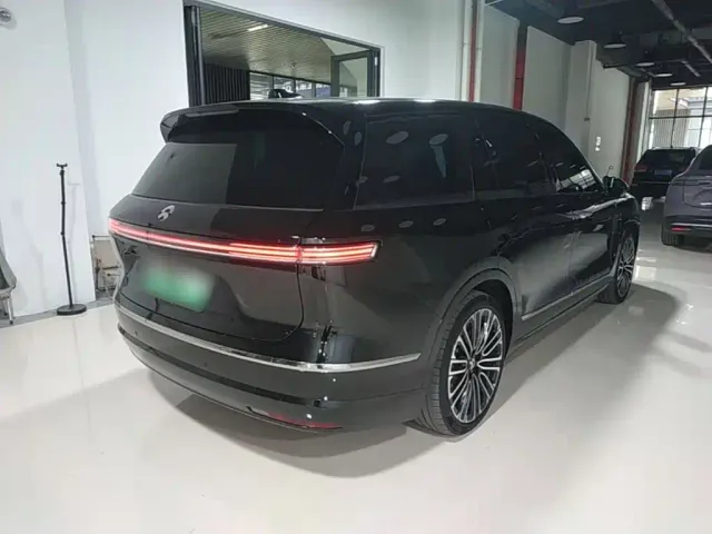Nio ES8 — Фото автомобиля 6