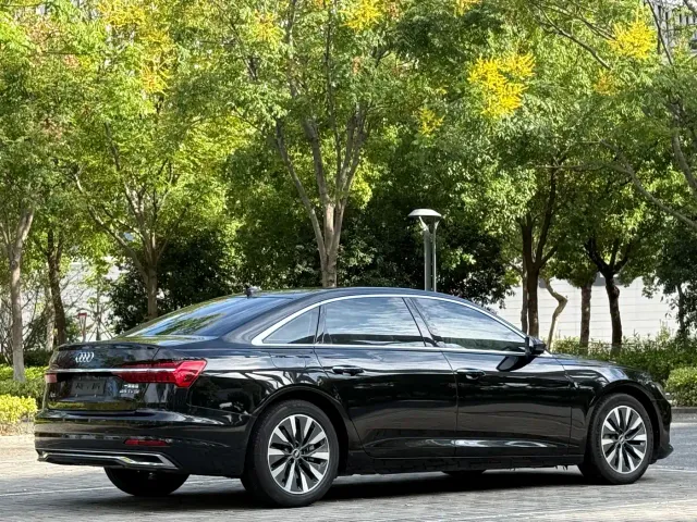 Audi A6L — Фото автомобиля 5