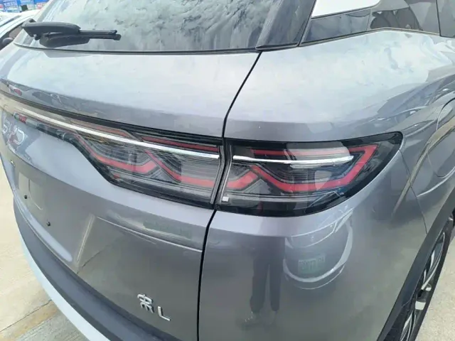 BYD Song L DM-i — Фото автомобиля 7