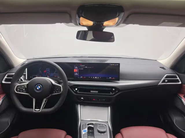 BMW i3 — Фото автомобиля 13