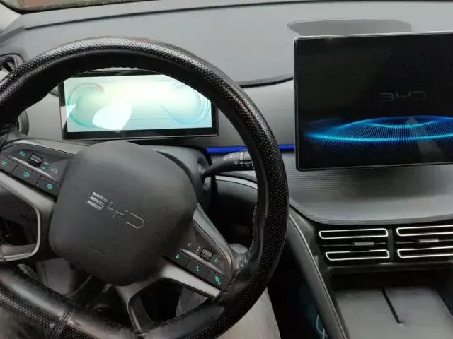 BYD Seal 05 DM-i 2025 DM-i 115KM Honor — Фото автомобиля 12