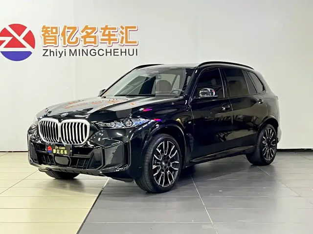 Фотография автомобиля — BMW X5