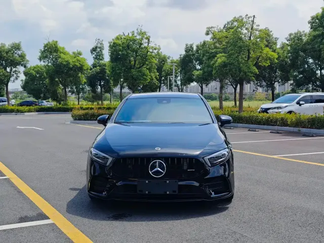 Mercedes-Benz Mercedes-Benz A-Class AMG (Import) 2022 AMG A 35 4MATIC — Фото автомобиля 2