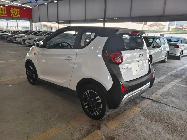 Chery eQ1 — Фото автомобиля 10