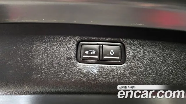 Genesis GV80 2.5T Бензин 2WD — Фото автомобиля 18