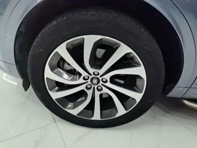 Land Rover Discovery Sport — Фото автомобиля 22