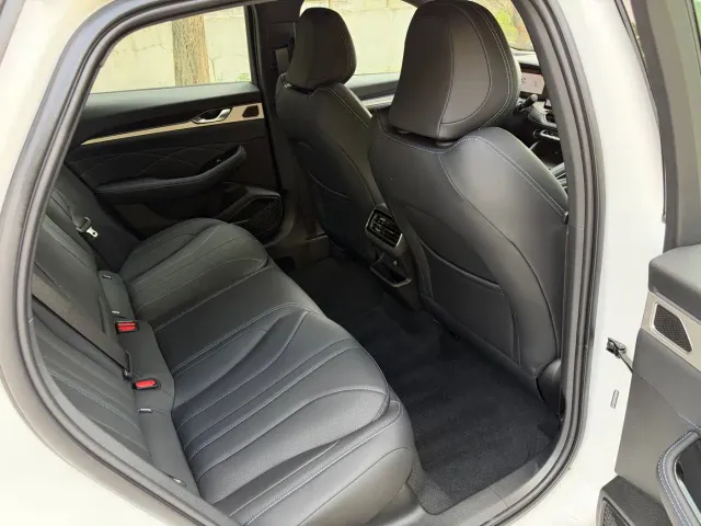 Geely Xingrui — Фото автомобиля 8