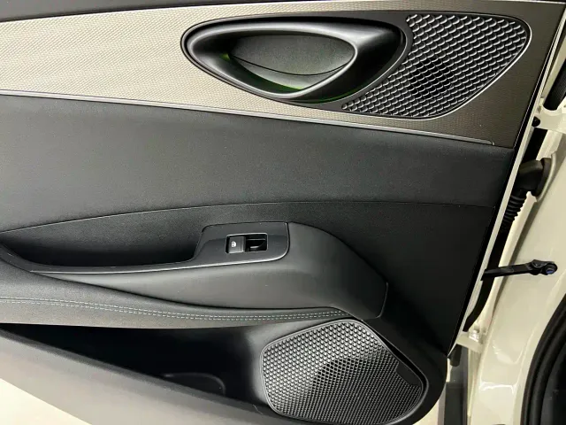 BYD Seal 06 — Фото автомобиля 21