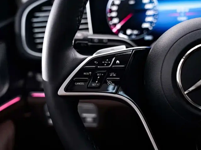 Mercedes-Benz GLE-Class — Фото автомобиля 28