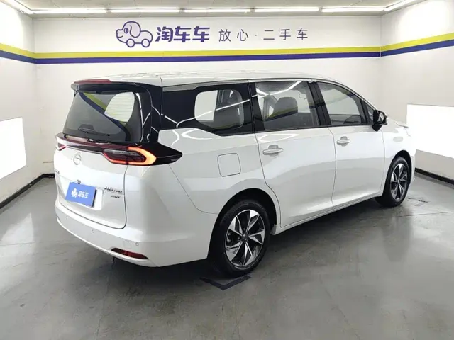 GAC Trumpchi M6 — Фото автомобиля 3