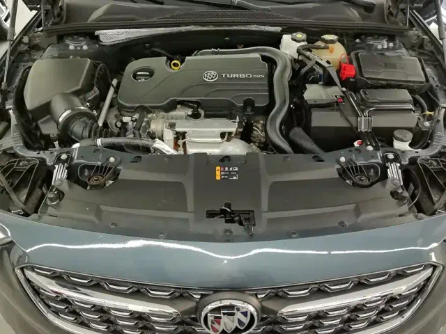 Buick Regal — Фото автомобиля 9