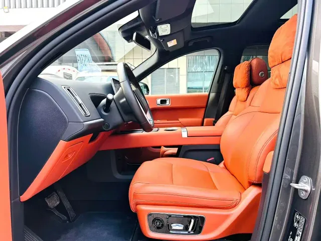 Li Auto L8 — Фото автомобиля 5