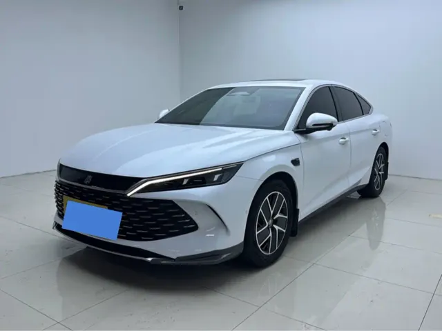 Фотография автомобиля — BYD Qin L