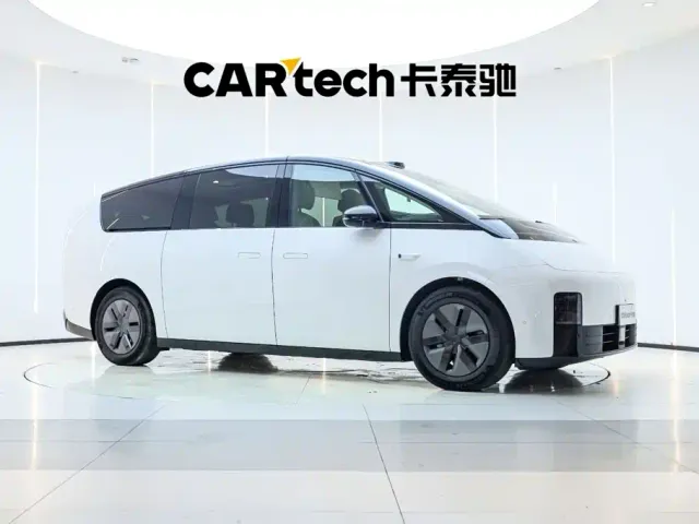 Li Auto MEGA — Фото автомобиля 8
