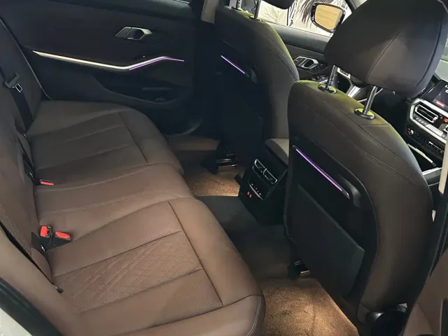 BMW 3 Series — Фото автомобиля 6