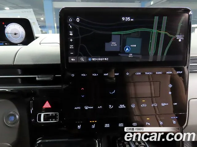 Hyundai Staria Staria 4WD Lounge 9 мест — Фото автомобиля 12