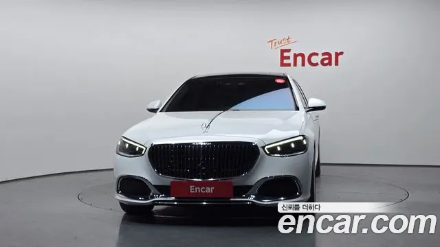 Фотография автомобиля — Mercedes-Benz S-Class