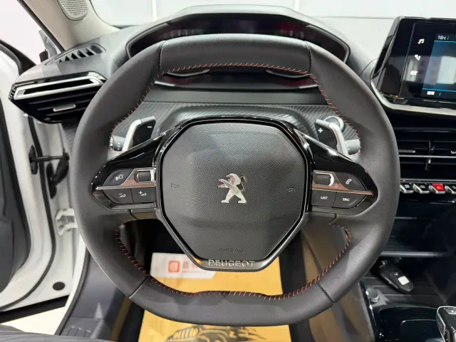 Peugeot 2008 — Фото автомобиля 11