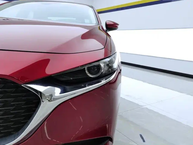 Mazda Axela — Фото автомобиля 5