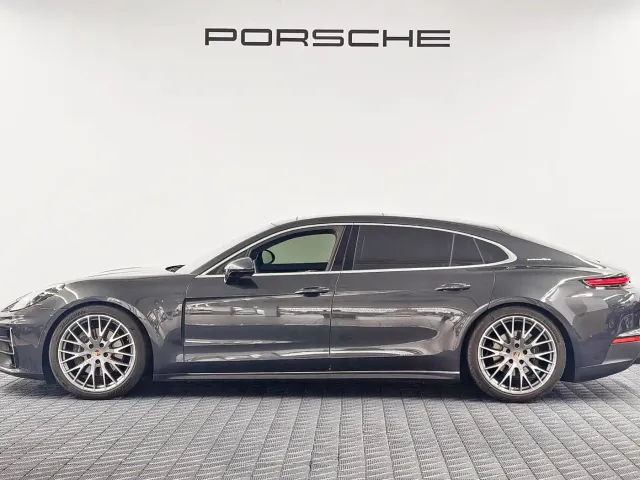 Porsche Panamera — Фото автомобиля 2