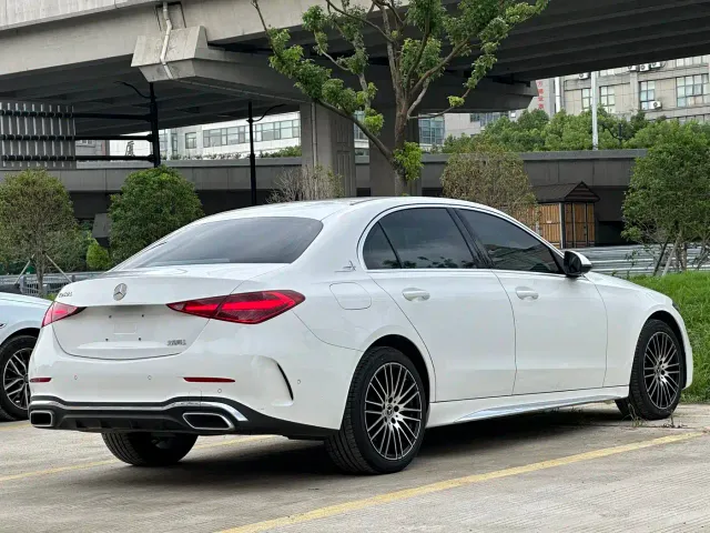 Mercedes-Benz C-Class — Фото автомобиля 4