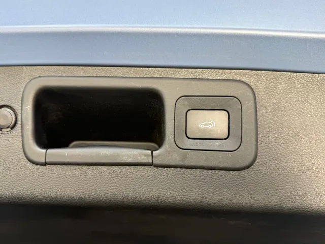 GAC Trumpchi GS8 — Фото автомобиля 21
