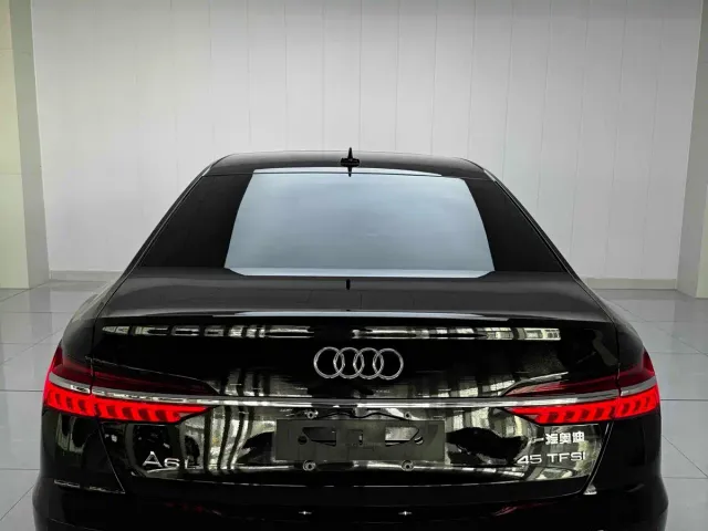 Audi A6L — Фото автомобиля 4