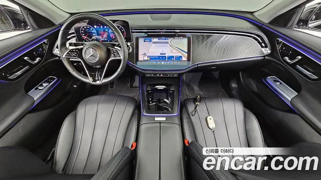 Mercedes-Benz E-Class — Фото автомобиля 6