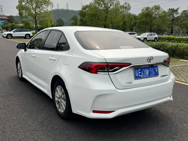 Toyota Corolla — Фото автомобиля 4